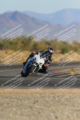 media/Dec-09-2023-SoCal Trackdays (Sat) [[76a8ac2686]]/Turn 15 Set 1 (230pm)/